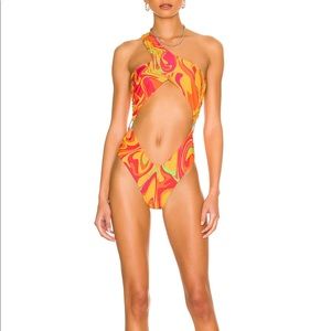 WEWOREWHAT *new* asymmetrical crossover one piece swimsuit